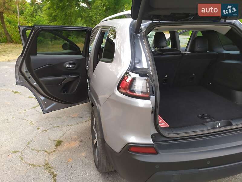 Позашляховик / Кросовер Jeep Cherokee 2019 в Полтаві фото 25 Позашляховик / Кросовер Jeep Cherokee 2019 в Полтаві