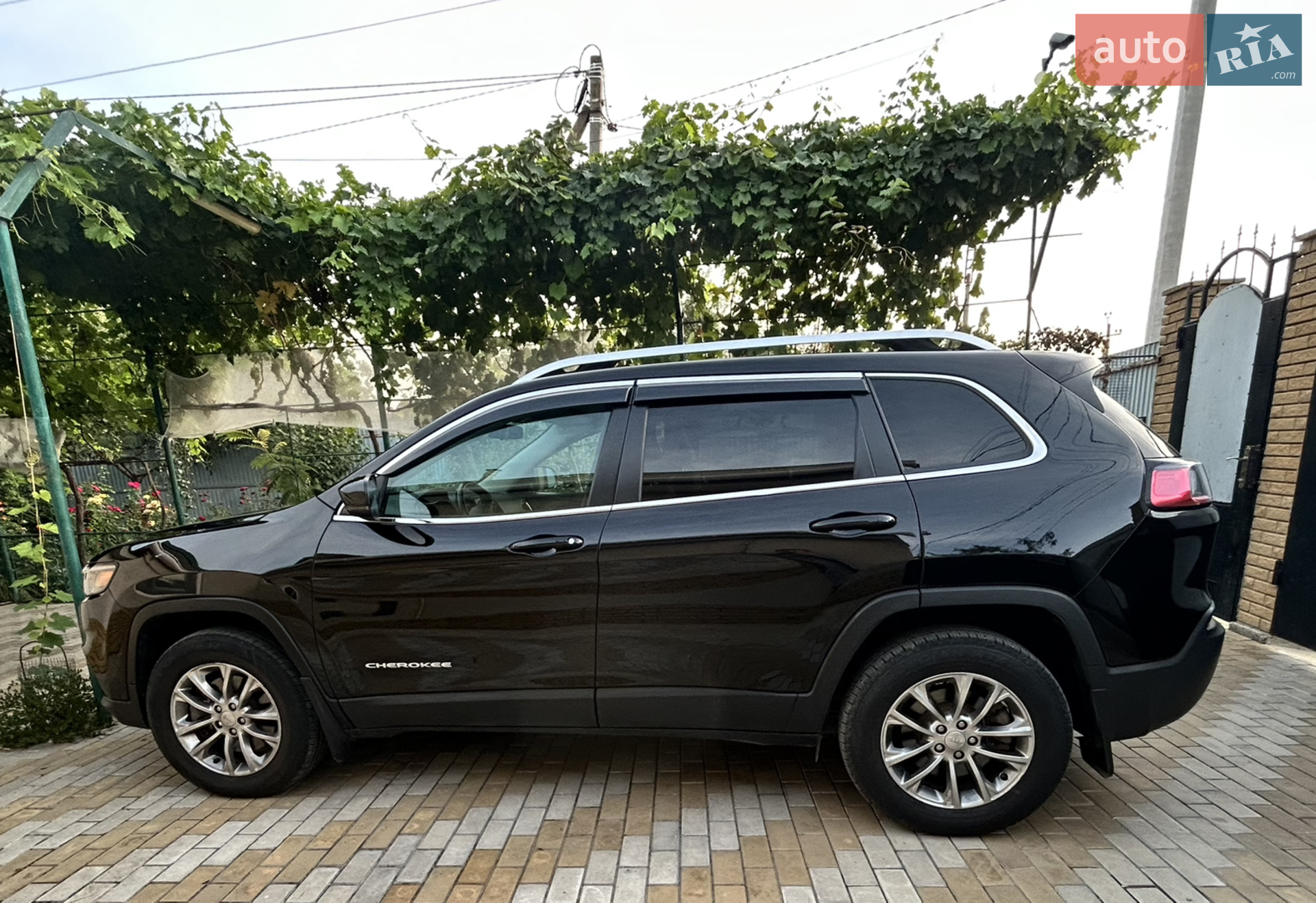 2018 Jeep Cherokee - мініатюра 15