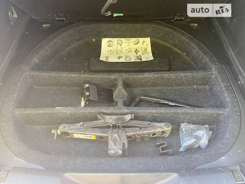 Внедорожник / Кроссовер Jeep Cherokee 2015 в Смеле фото 13 Внедорожник / Кроссовер Jeep Cherokee 2015 в Смеле