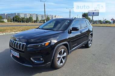 Внедорожник / Кроссовер Jeep Cherokee 2019 в Харькове