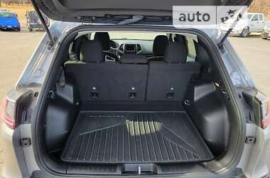 Внедорожник / Кроссовер Jeep Cherokee 2021 в 