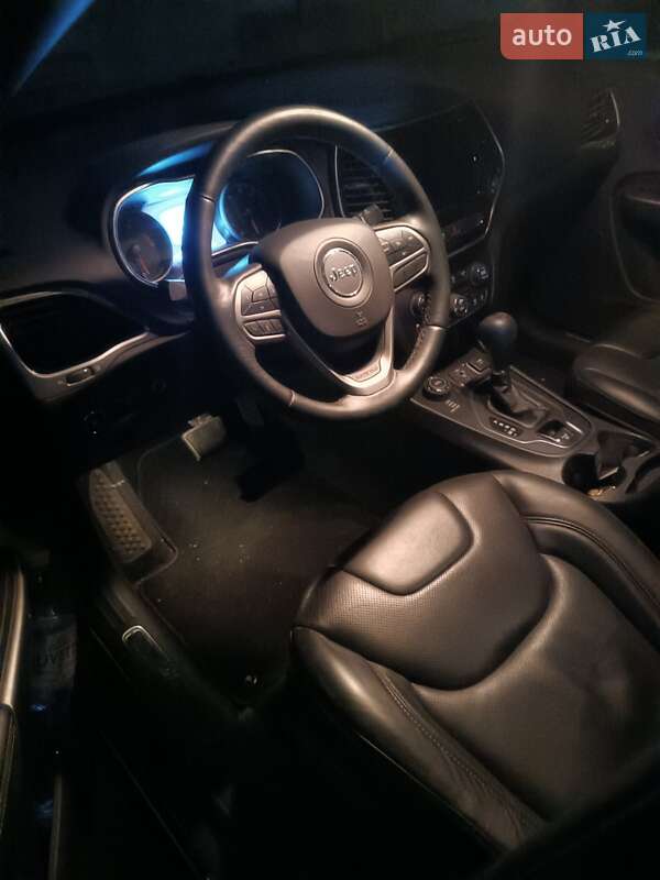 Позашляховик / Кросовер Jeep Cherokee 2018 в Запоріжжі