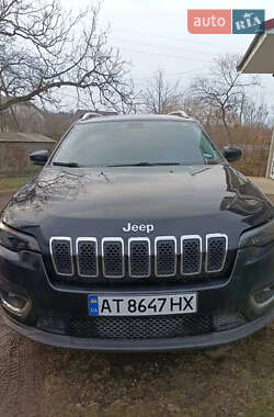 Внедорожник / Кроссовер Jeep Cherokee 2018 в 