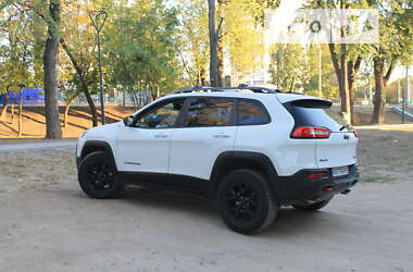 Внедорожник / Кроссовер Jeep Cherokee 2016 в Харькове