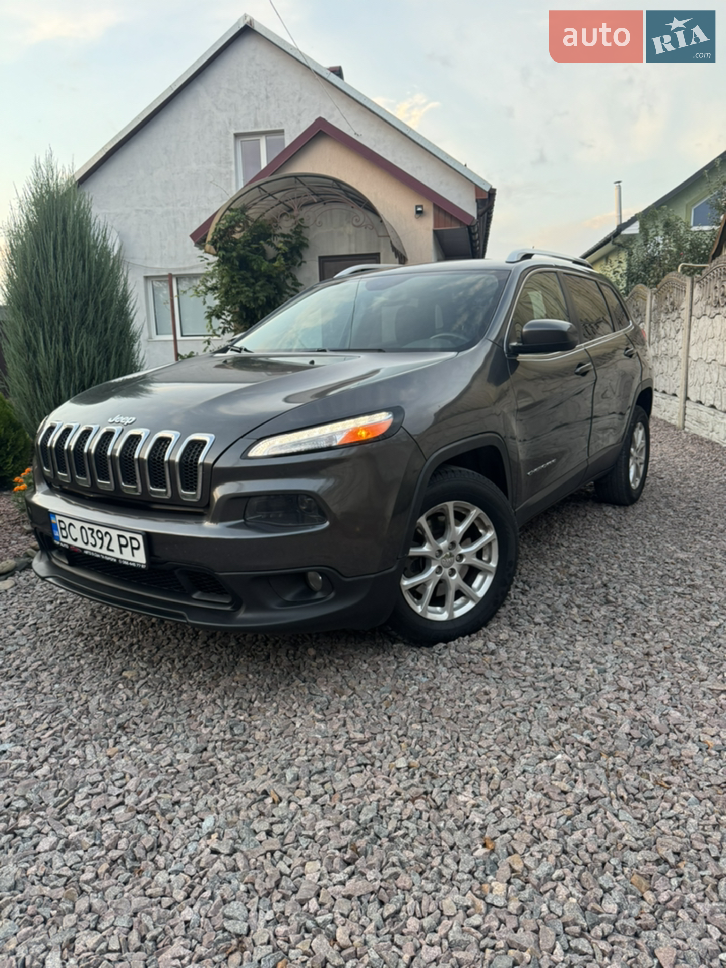 2015 Jeep Cherokee - мініатюра 6