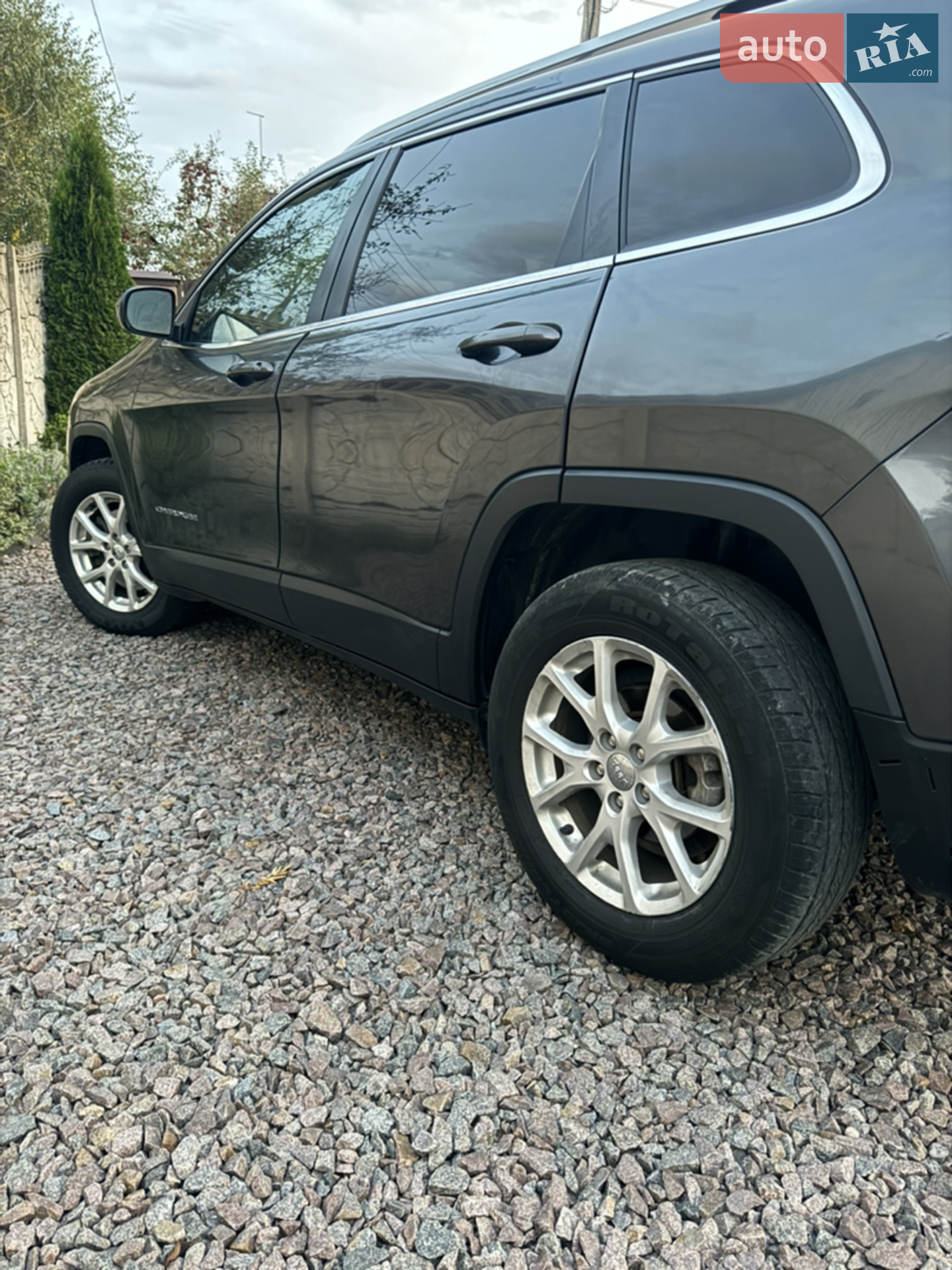 2015 Jeep Cherokee - мініатюра 14