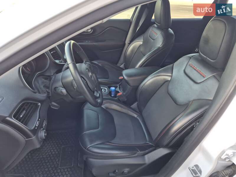 Позашляховик / Кросовер Jeep Cherokee 2018 в Полтаві