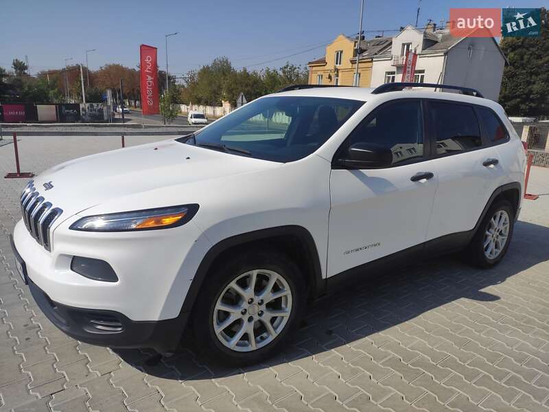 Позашляховик / Кросовер Jeep Cherokee 2016 в Львові