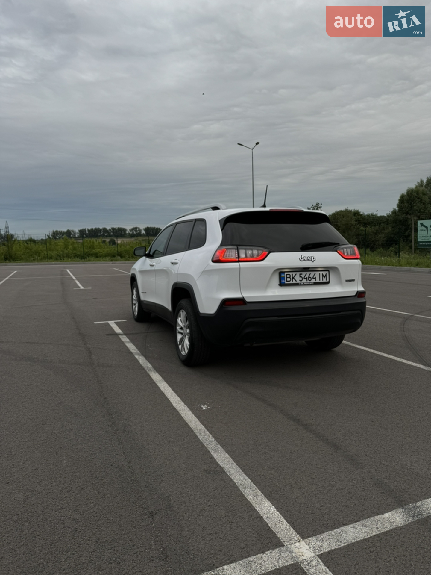 2020 Jeep Cherokee - мініатюра 10