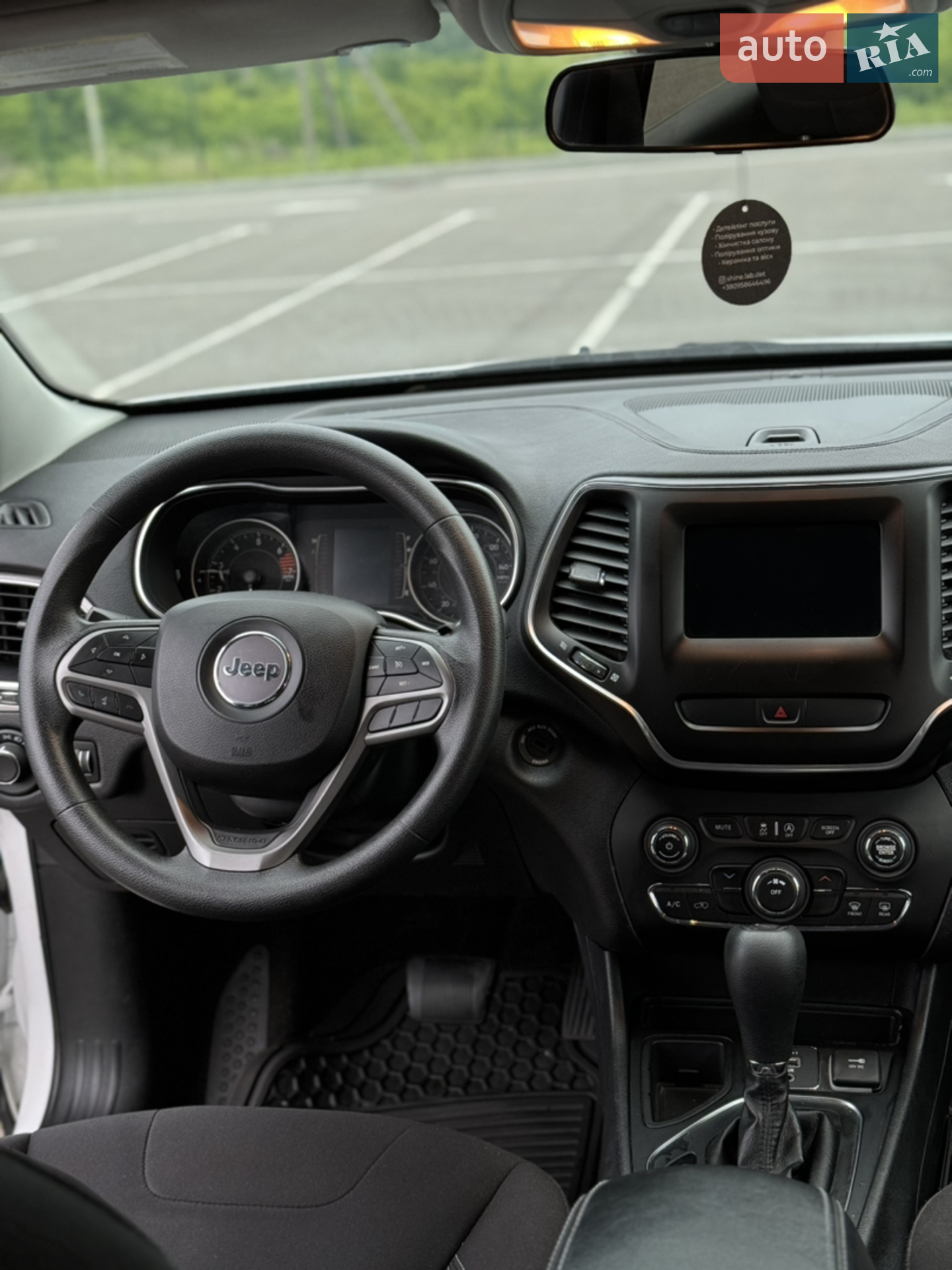2020 Jeep Cherokee - мініатюра 29