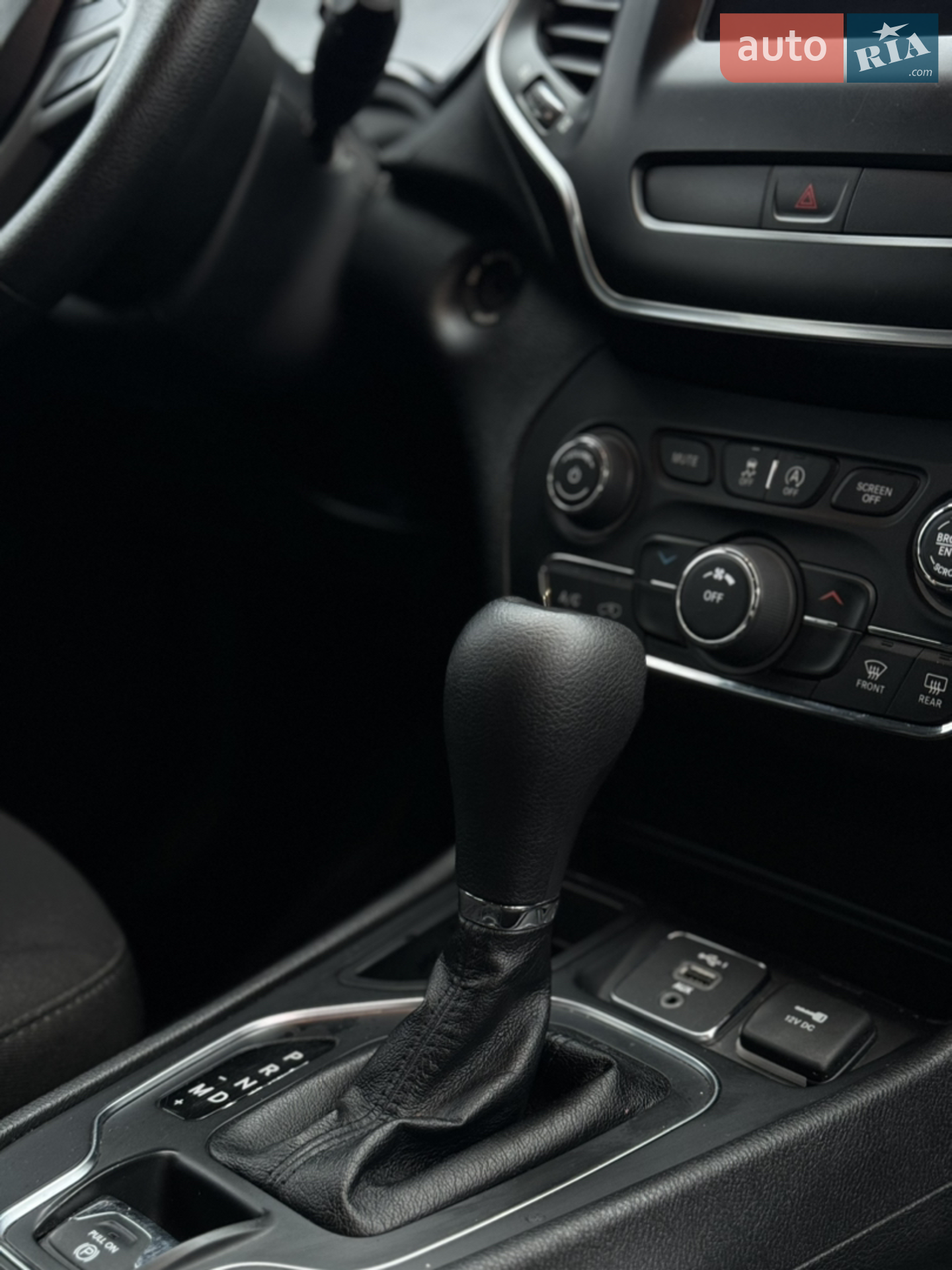 2020 Jeep Cherokee - мініатюра 34