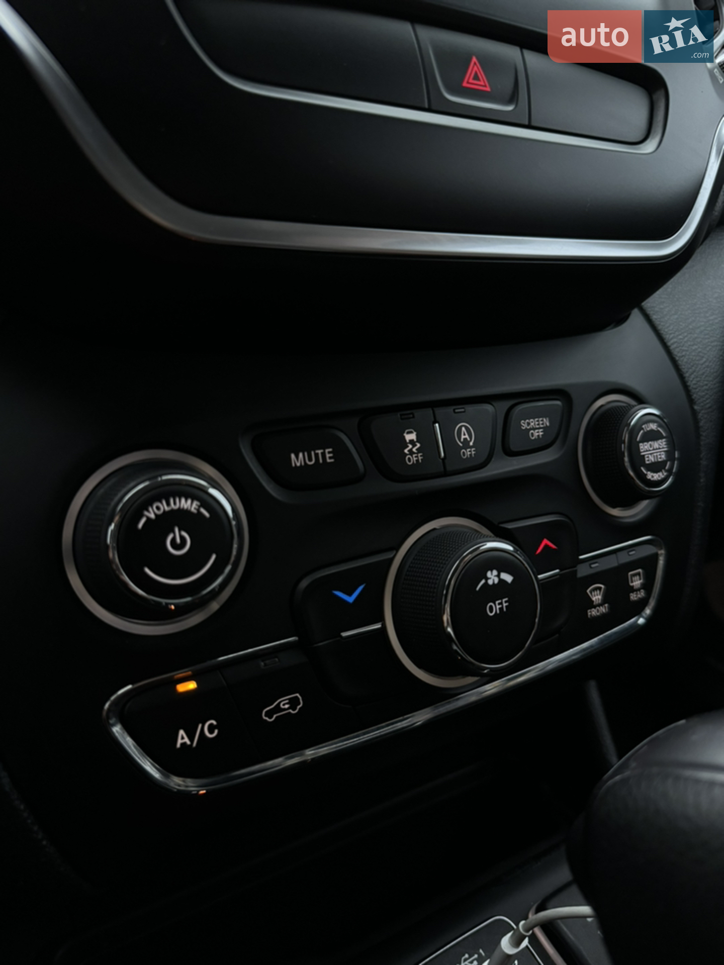 2020 Jeep Cherokee - мініатюра 52