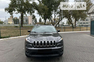 Внедорожник / Кроссовер Jeep Cherokee 2015 в Киеве