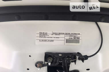 Внедорожник / Кроссовер Jeep Cherokee 2015 в 