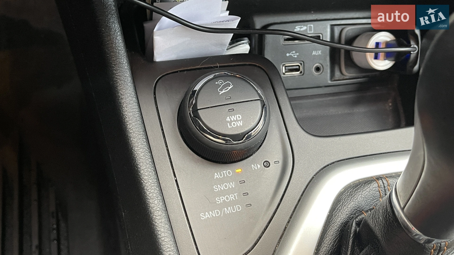2015 Jeep Cherokee - мініатюра 17