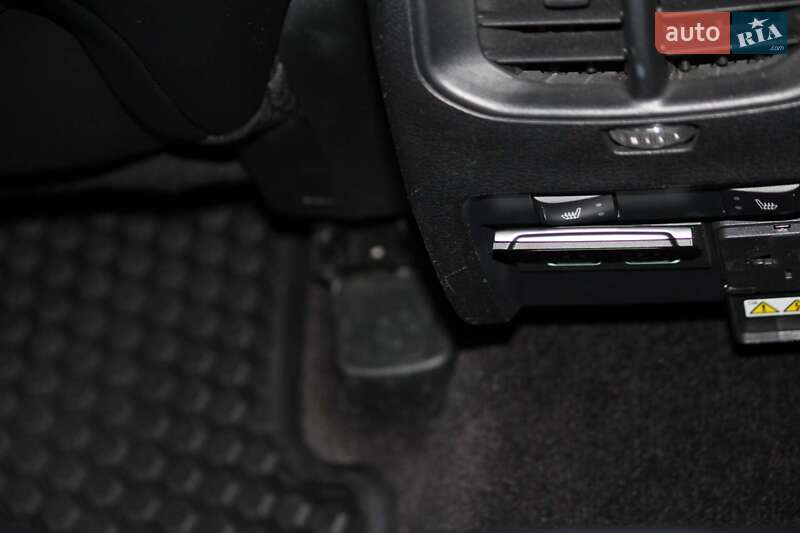 Внедорожник / Кроссовер Jeep Cherokee 2018 в Киеве