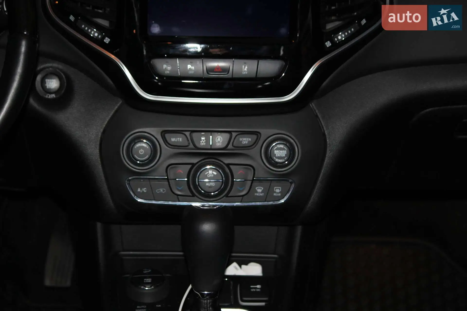 2018 Jeep Cherokee - мініатюра 17
