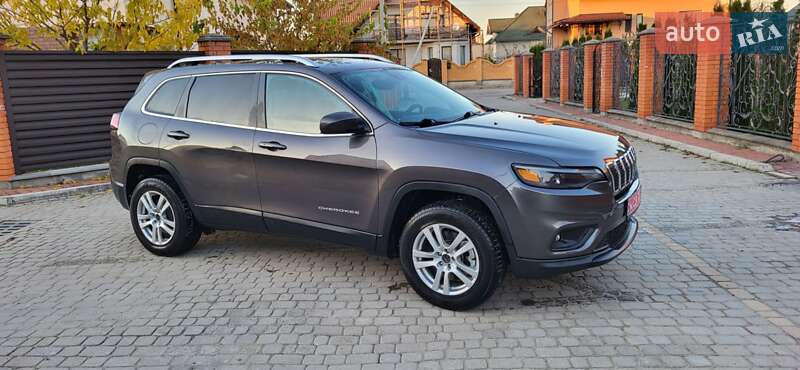 Позашляховик / Кросовер Jeep Cherokee 2021 в Києві