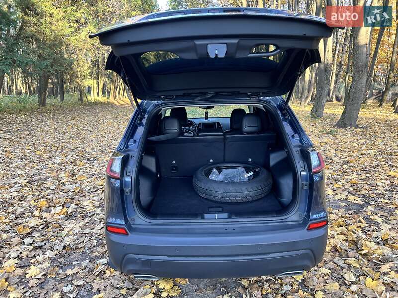 Позашляховик / Кросовер Jeep Cherokee 2020 в Хмельницькому фото 10 Позашляховик / Кросовер Jeep Cherokee 2020 в Хмельницькому