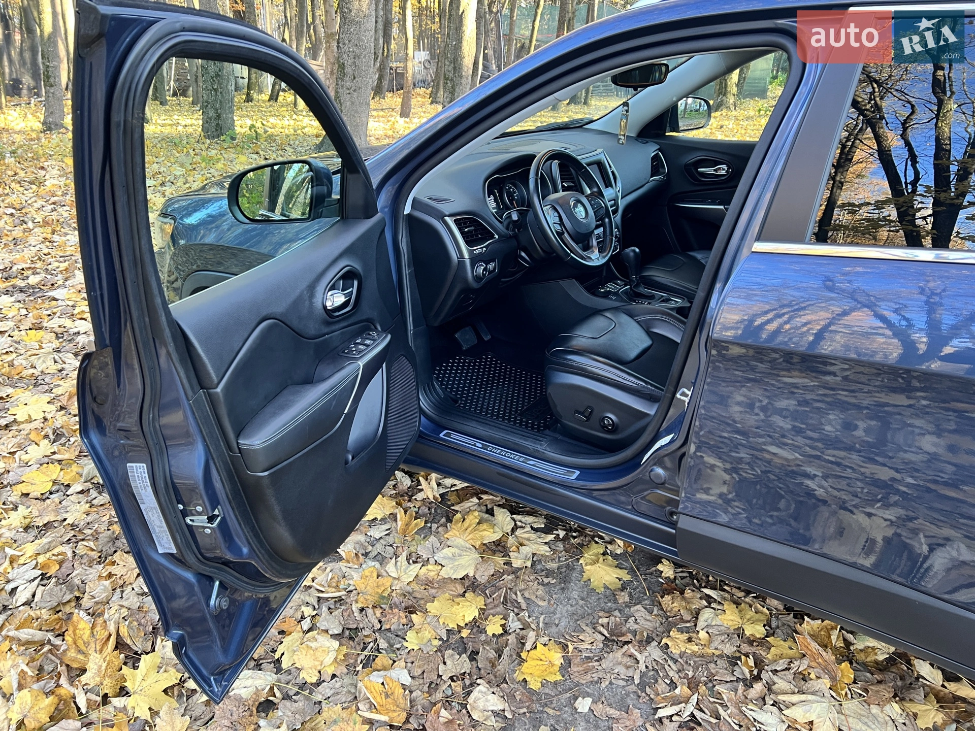 2020 Jeep Cherokee - мініатюра 8