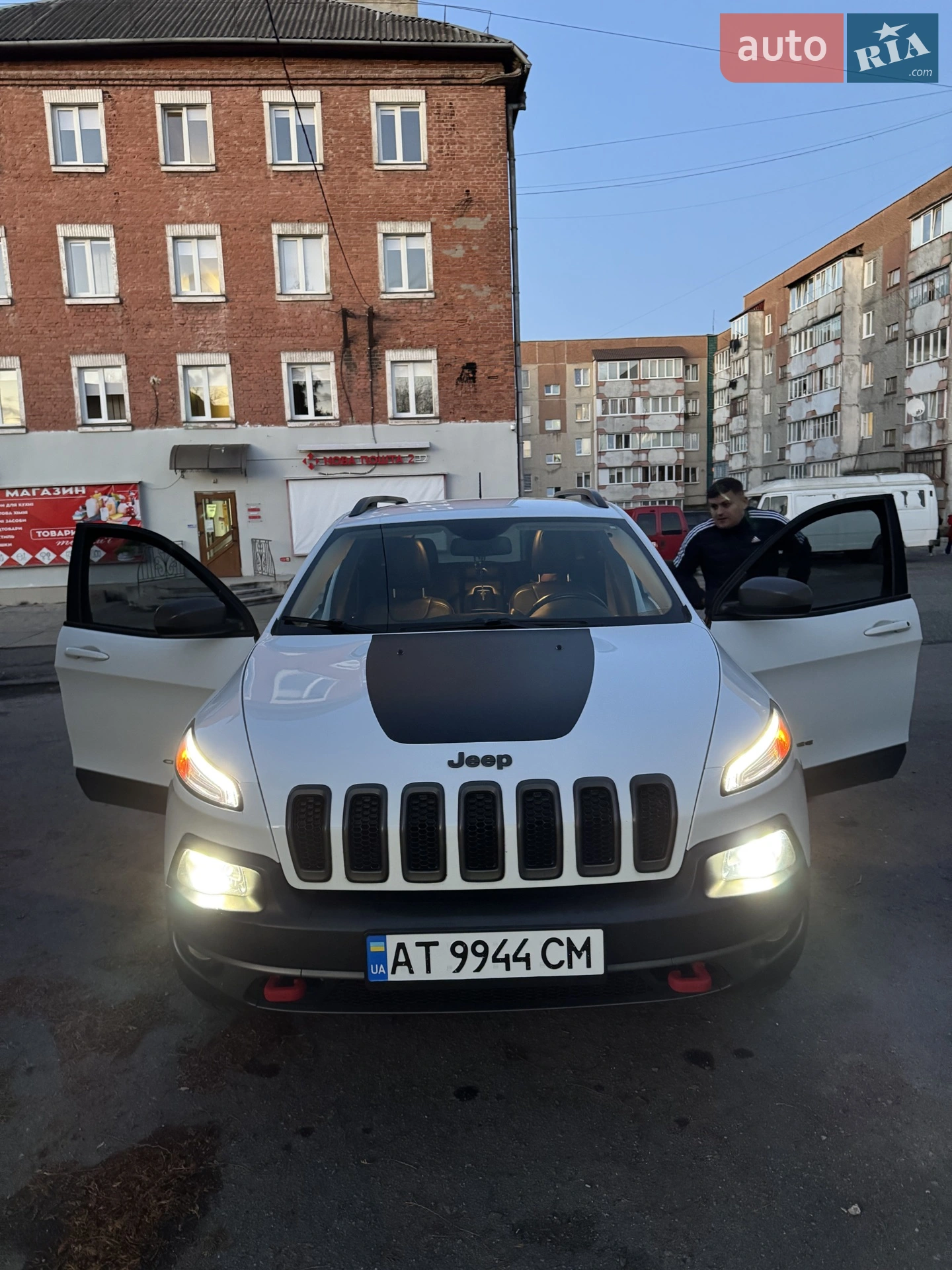 2014 Jeep Cherokee - мініатюра 30