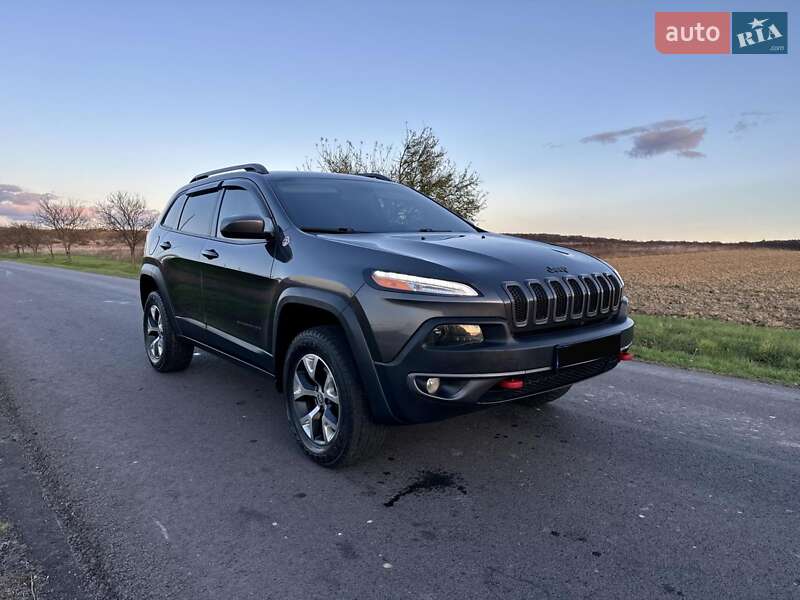 Внедорожник / Кроссовер Jeep Cherokee 2014 в Мукачево