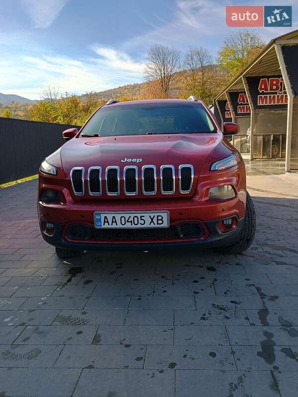 Позашляховик / Кросовер Jeep Cherokee 2014 в Надвірній фото 2 Позашляховик / Кросовер Jeep Cherokee 2014 в Надвірній
