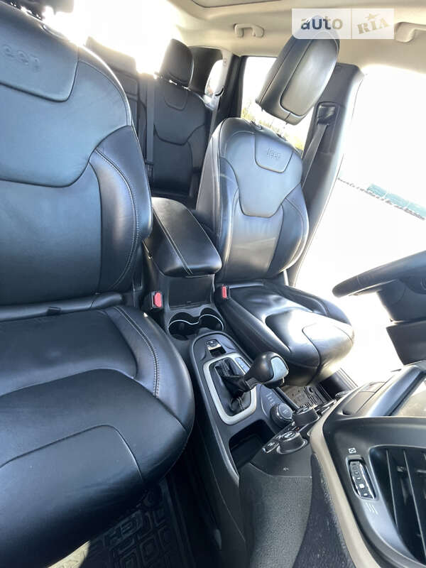 Внедорожник / Кроссовер Jeep Cherokee 2015 в Киеве фото 25 Внедорожник / Кроссовер Jeep Cherokee 2015 в Киеве