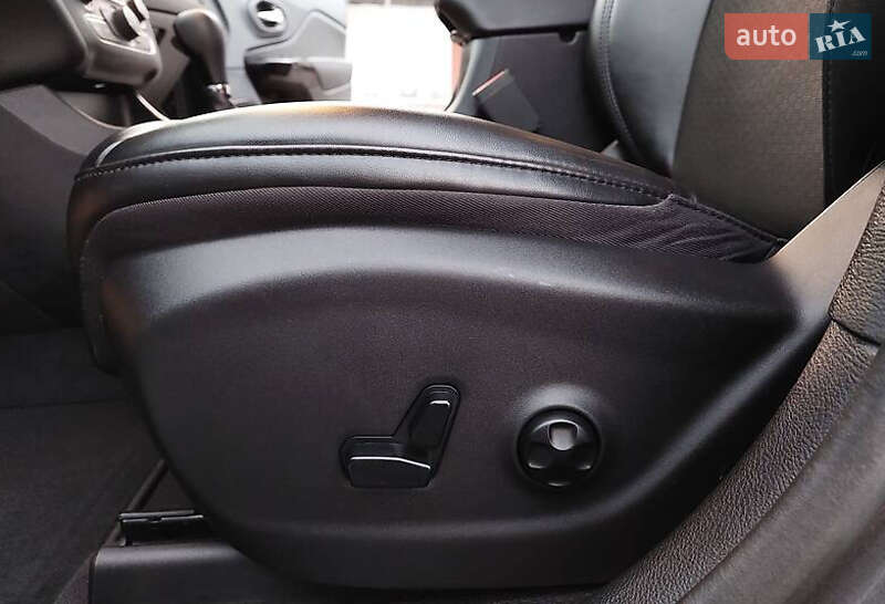 Позашляховик / Кросовер Jeep Cherokee 2019 в Києві