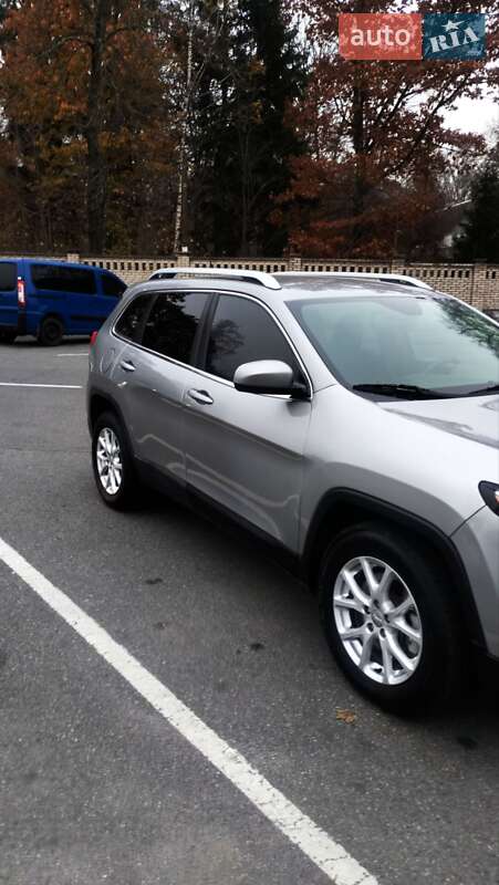 Позашляховик / Кросовер Jeep Cherokee 2015 в Вінниці