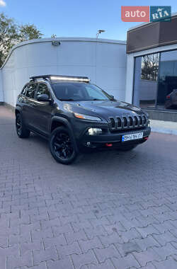 Внедорожник / Кроссовер Jeep Cherokee 2013 в Одессе