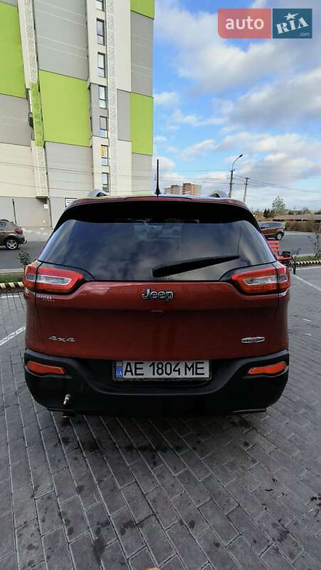 Внедорожник / Кроссовер Jeep Cherokee 2015 в Днепре