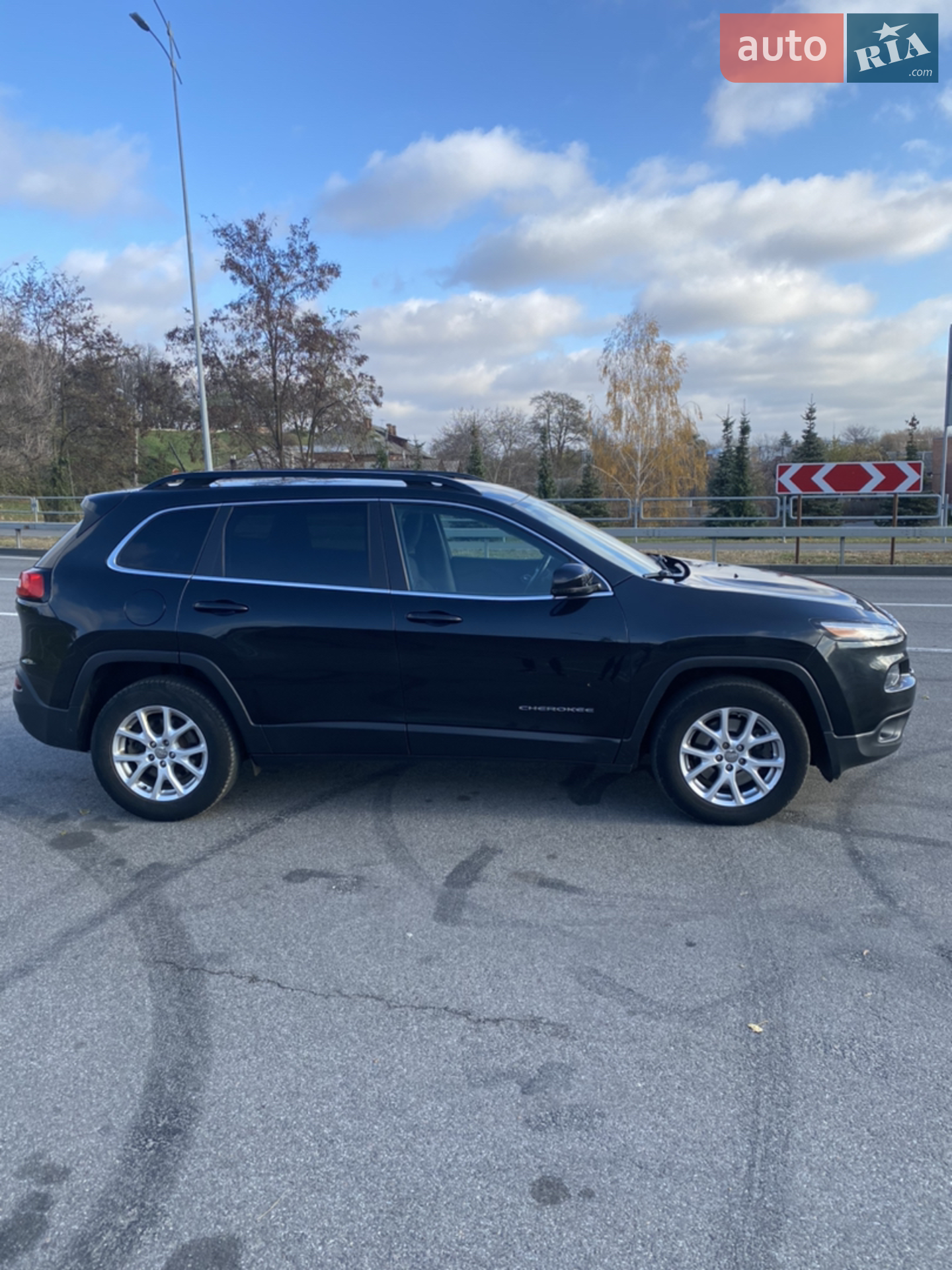 2016 Jeep Cherokee - мініатюра 2