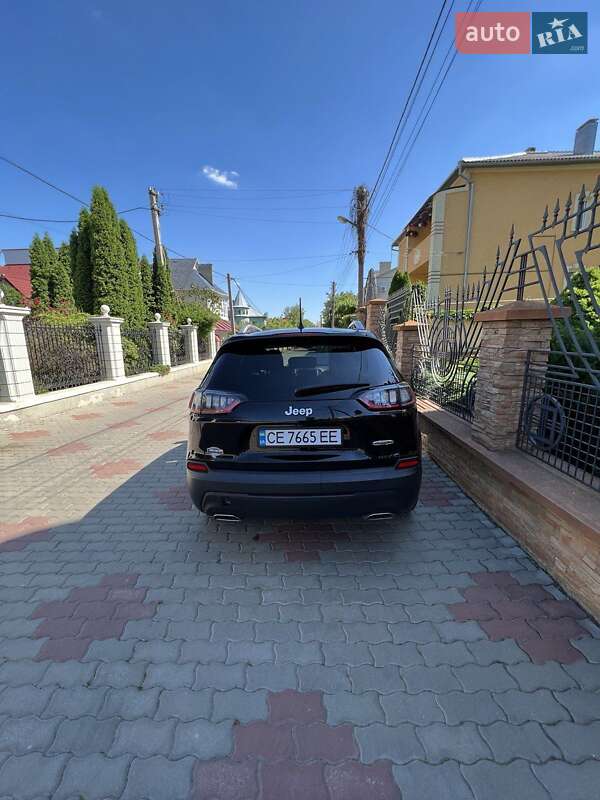 Внедорожник / Кроссовер Jeep Cherokee 2018 в Черновцах