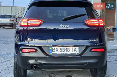 Внедорожник / Кроссовер Jeep Cherokee 2014 в Каменец-Подольском