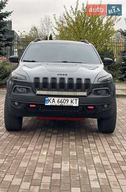 Внедорожник / Кроссовер Jeep Cherokee 2013 в Киеве