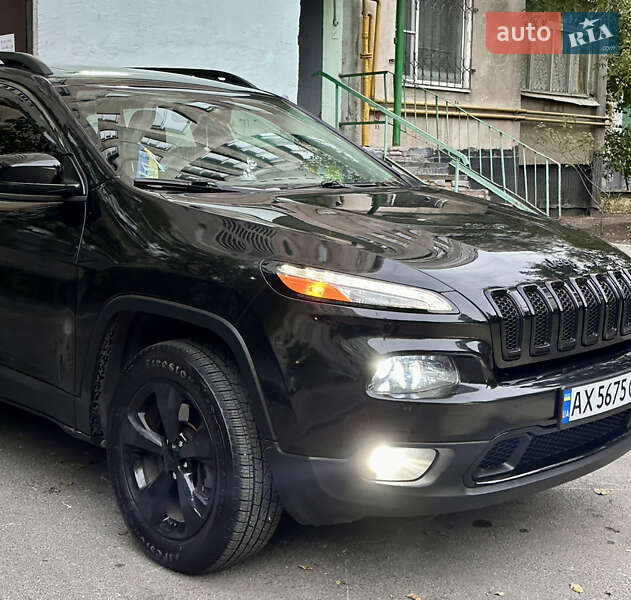 Позашляховик / Кросовер Jeep Cherokee 2016 в Харкові