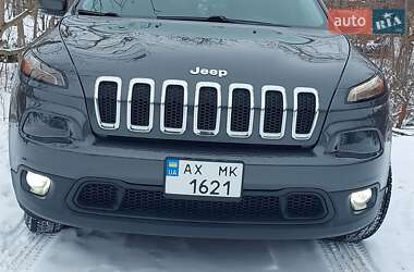 Внедорожник / Кроссовер Jeep Cherokee 2016 в Харькове