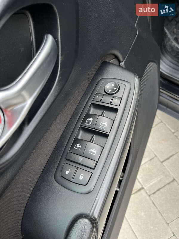 Внедорожник / Кроссовер Jeep Cherokee 2015 в Хмельницком фото 15 Внедорожник / Кроссовер Jeep Cherokee 2015 в Хмельницком