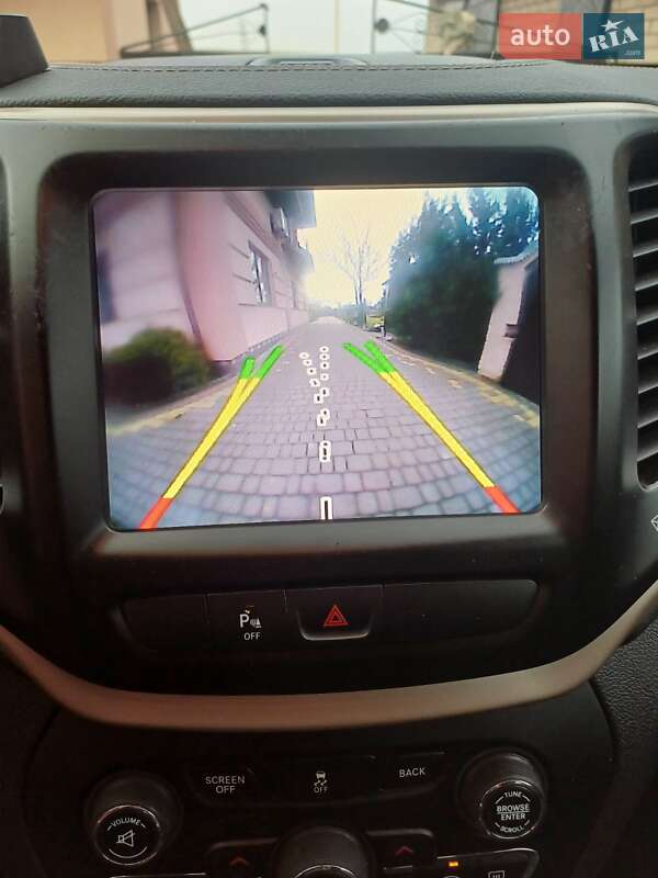 Позашляховик / Кросовер Jeep Cherokee 2017 в Володимирі