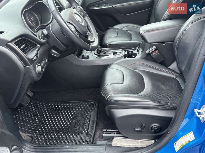 Позашляховик / Кросовер Jeep Cherokee 2018 в Києві