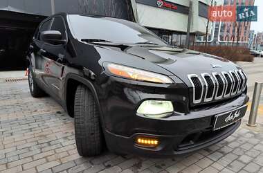 Внедорожник / Кроссовер Jeep Cherokee 2013 в Киеве