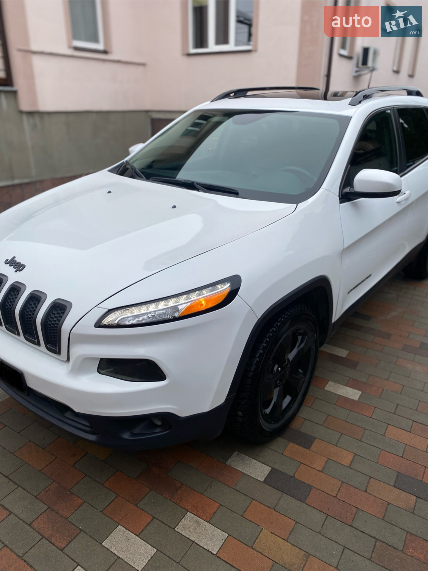 2017 Jeep Cherokee - мініатюра 16