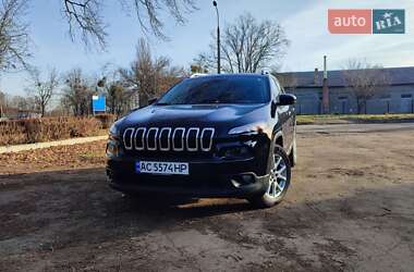 Внедорожник / Кроссовер Jeep Cherokee 2016 в Луцке