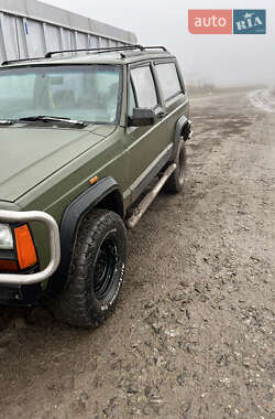 Позашляховик / Кросовер Jeep Cherokee 1992 в Монастирищеві