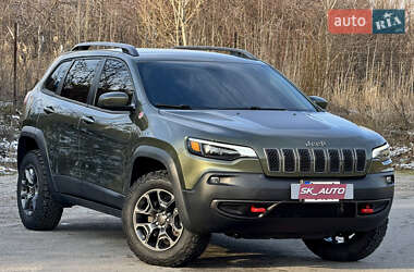 Внедорожник / Кроссовер Jeep Cherokee 2020 в Киеве