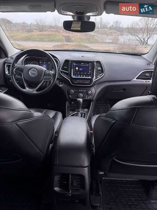 Позашляховик / Кросовер Jeep Cherokee 2018 в Вознесенську