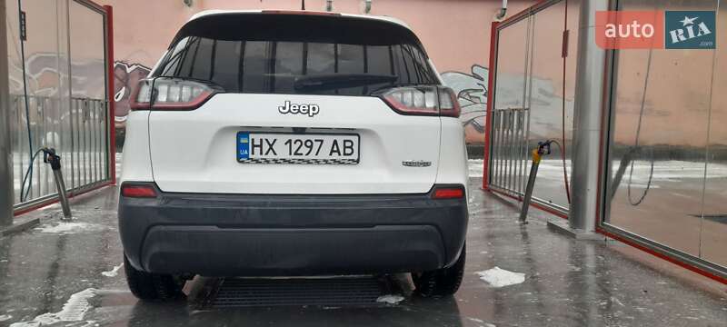 Внедорожник / Кроссовер Jeep Cherokee 2018 в Хмельницком