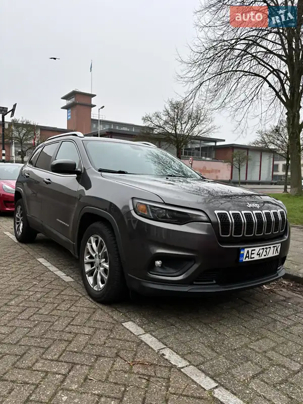 Jeep Cherokee