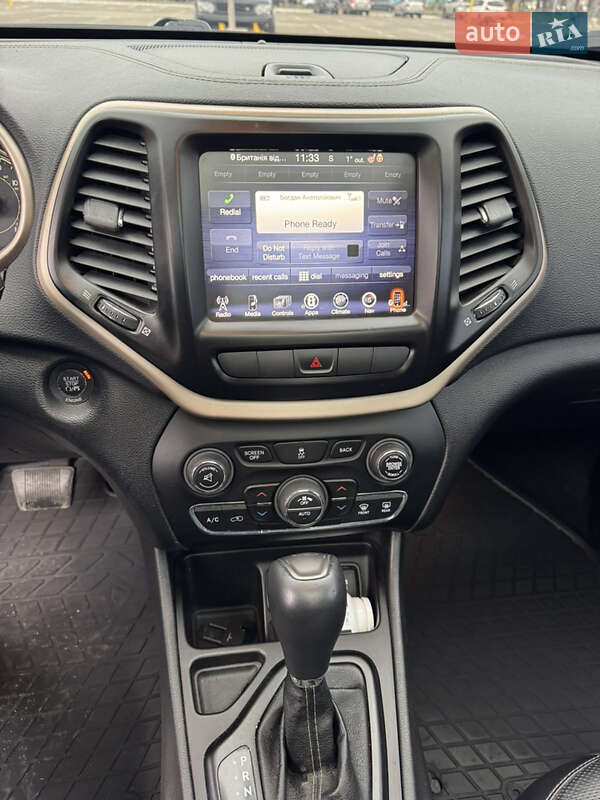 Внедорожник / Кроссовер Jeep Cherokee 2013 в Киеве